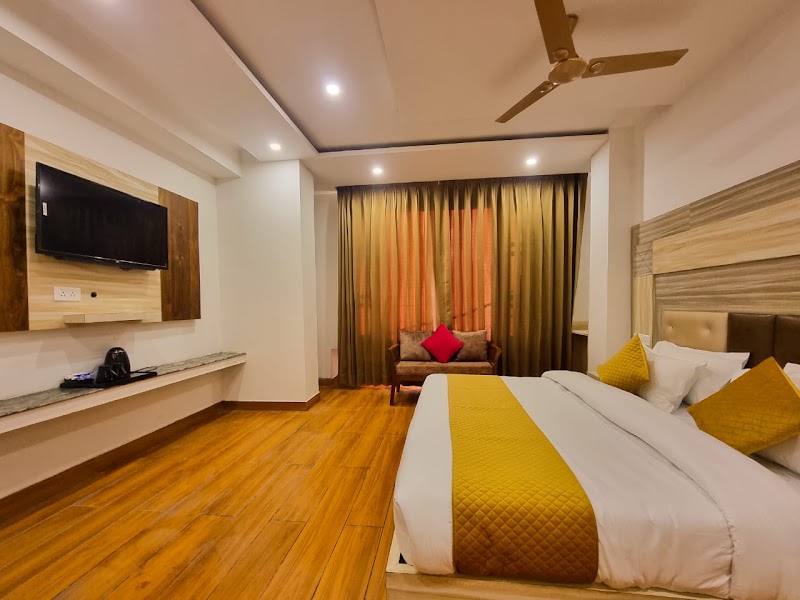 Hotel MistWood, Dalhousie - Hotel MistWood, Dalhousie, College Road, Banikhet, Dalhousie, Himachal Pradesh 176303, India