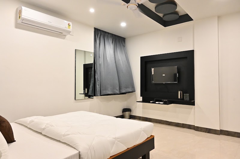Hotel Royal Inn - Best Hotel, Restaurant, Rooftop Restaurant In Bikaner - Hotel Royal Inn - Best Hotel, Restaurant, Rooftop Restaurant In Bikaner, Rani Bazar Rd, opp. Fortis Hospital, Rani Bazar, Bikaner, Rajasthan 334001, India