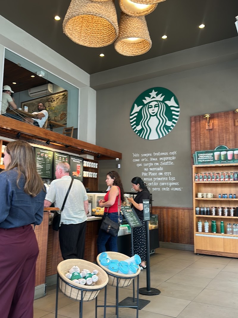 Starbucks - Starbucks, Rua Haddock Lobo, 608 - Cerqueira César, São Paulo - SP, 01414-003, Brazil