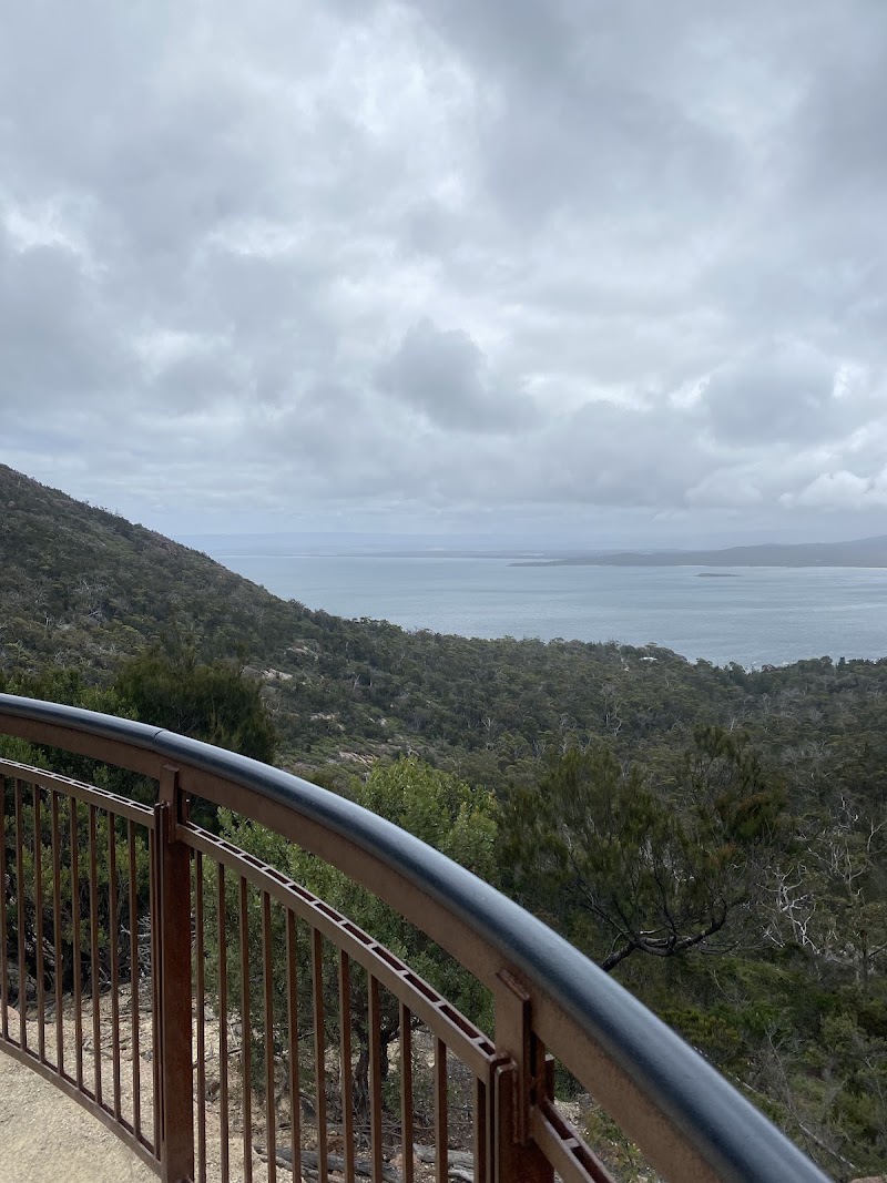 Coles Bay Lookout - Coles Bay Lookout, Freycinet TAS 7215, Australia