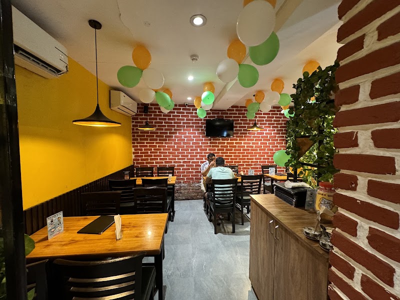 Kake Da Hotel Malad - Kake Da Hotel Malad Shop no 2,3, Pleasant Park, New Link Rd, opposite Movietime Theatre, Malad, Evershine Nagar, Malad West, Mumbai, Maharashtra 400064, India