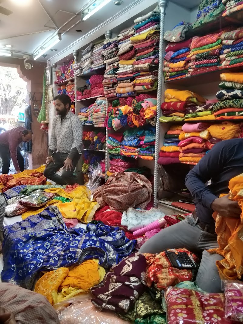 Janta Saree House - Janta Saree House Johari Bazar Rd, Bapu Bazar, Pink City, Jaipur, Rajasthan 302003, India