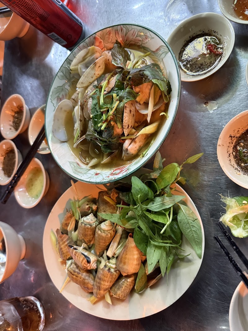 Quán Lan Chi - Quán Lan Chi, 04 Tháp Bà, Bắc Nha Trang, Khánh Hòa, Vietnam