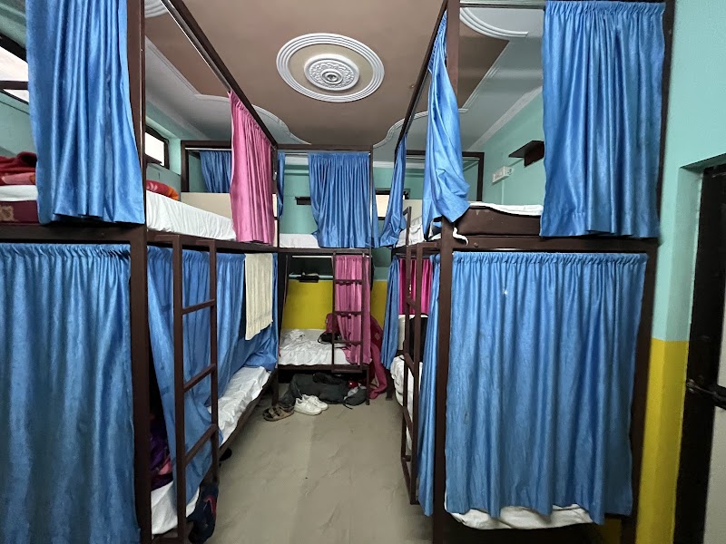 Hostel Cozy Beds - Hostel Cozy Beds Balaknath Rd, Tapovan, Rishikesh, Uttarakhand 249192, India