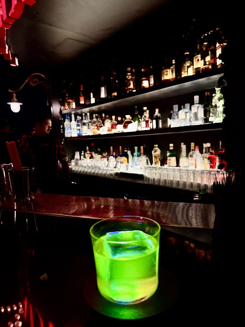 Paradiso | Voted The World's Best Bar | FIVE LUXE JBR - Paradiso | Voted The World's Best Bar | FIVE LUXE JBR FIVE LUXE JBR - 9th Floor - The Walk - Marsa Dubai - Jumeirah Beach Residence - Dubai - United Arab Emirates