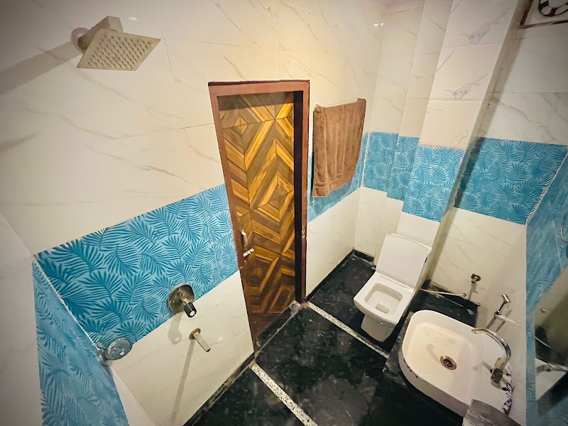 Hotel regal garden - Hotel regal garden Plot no 1722, Suraj Kund Rd, near Goldfinch Hotel, Lakkarpur, Sector 39, Faridabad, Haryana 121009, India