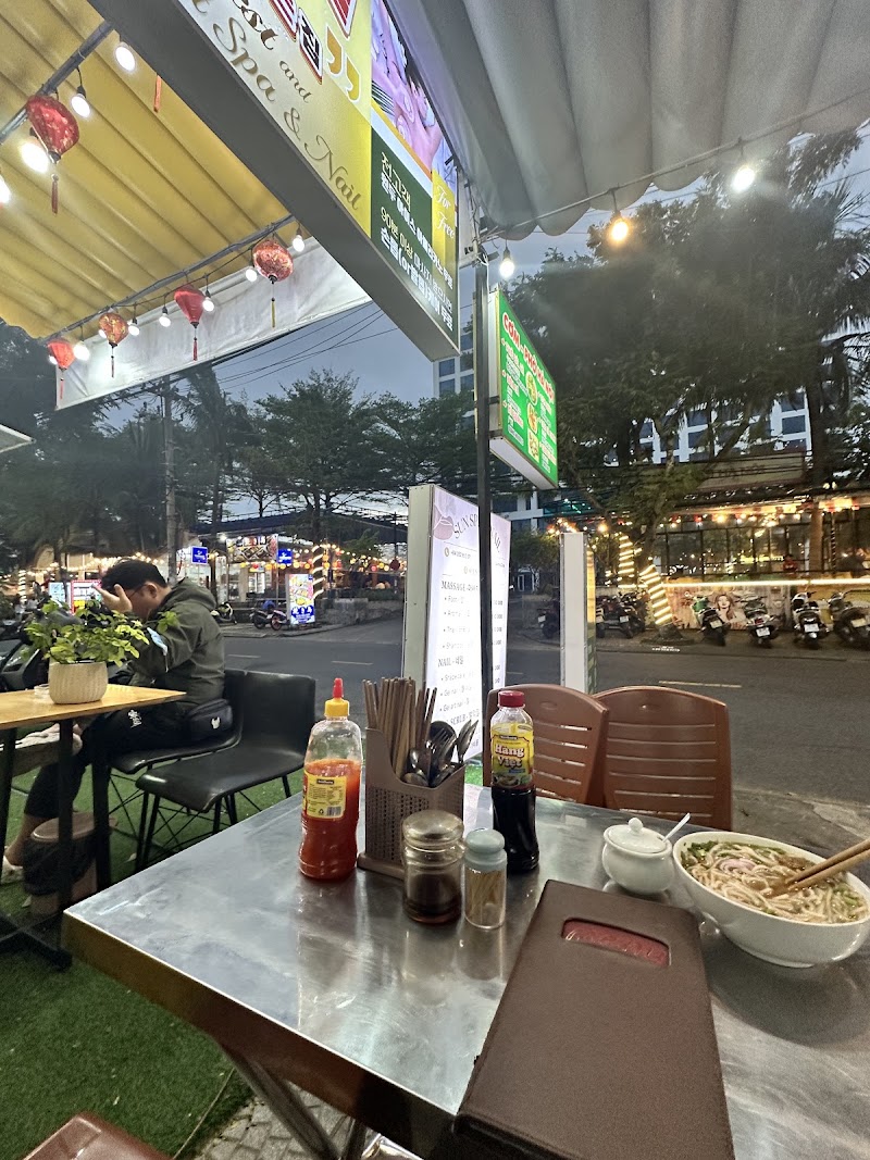 Lê Gia Bún Bò Huế - Lê Gia Bún Bò Huế 19 Lê Quang Đạo, Ngũ Hành Sơn, Đà Nẵng 550000, Vietnam