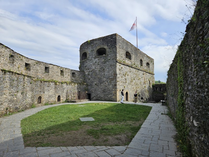 Bouillon Castle - Bouillon Castle, Esplanade Godefroy 1, 6830 Bouillon, Belgium