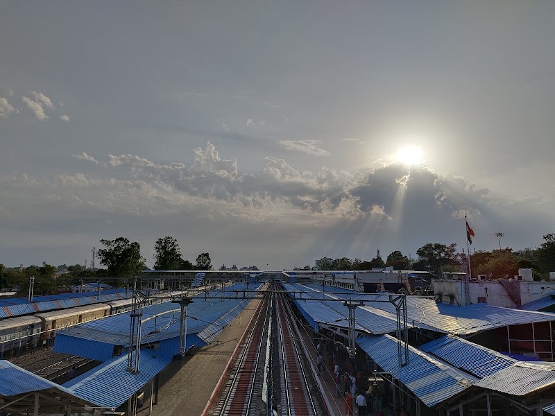 Ranchi Station Garden - Ranchi Station Garden, 982P+263, Gosaintola, Ranchi, Jharkhand 834011, India