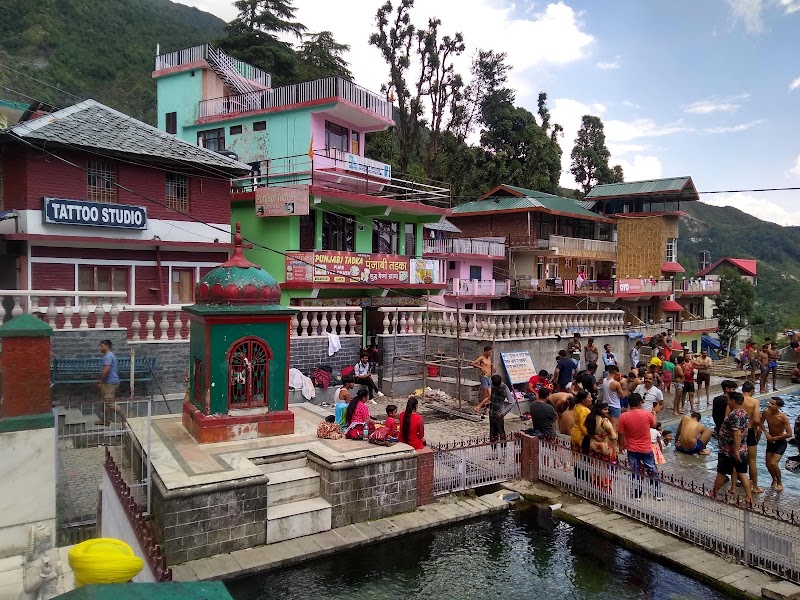 Bhagsu Nag Temple - Bhagsu Nag Temple 68VM+PQF, Manisha Rd, Bhagsu Nag, Dharamshala, Himachal Pradesh 176216, India