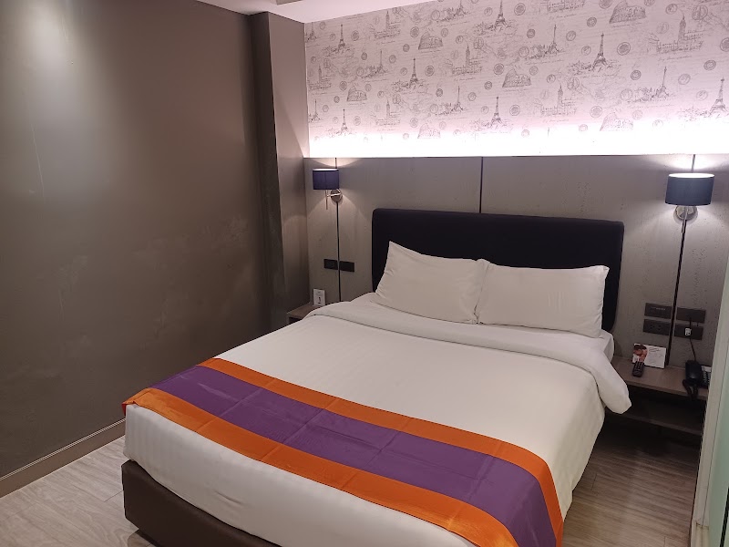 Studio Ekkamai - Studio Ekkamai, 1433-1435 Sukhumvit Road, Phra Khanong Nuer Watthana, Krung Thep Maha Nakhon 10110, Thailand
