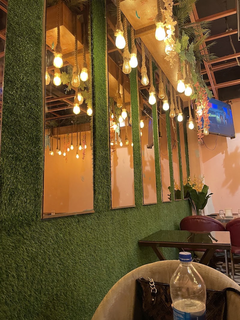 Sardari Lounge - Sardari Lounge Taj Hwy, Gaur City 1, Sector 4, Greater Noida, Ghaziabad, Uttar Pradesh 201318, India