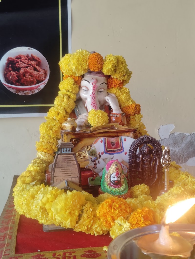 Shree Pandit Ji Ka Paratha - Shree Pandit Ji Ka Paratha 8, near Baroda Nursery, Hiran Magri, Udaipur, Rajasthan 313002, India