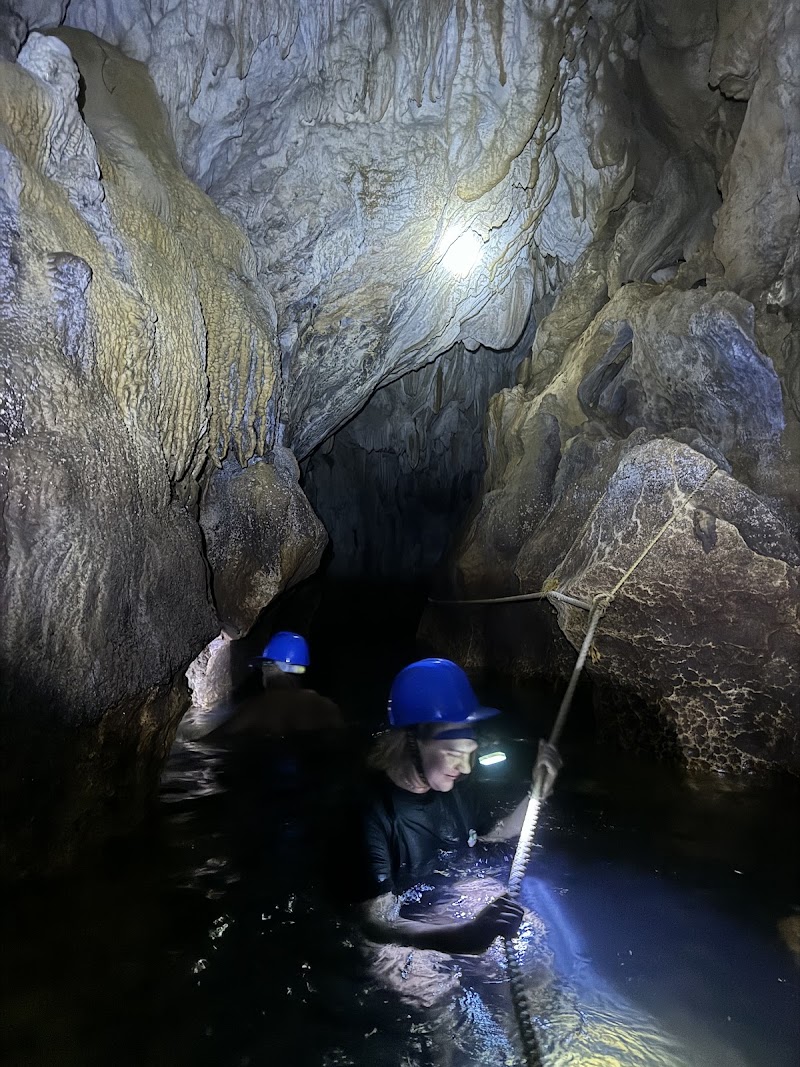 Tayangban Cave Pool - Tayangban Cave Pool, V367+G55, Siargao Circumferential Rd, Pilar, Surigao del Norte, Philippines