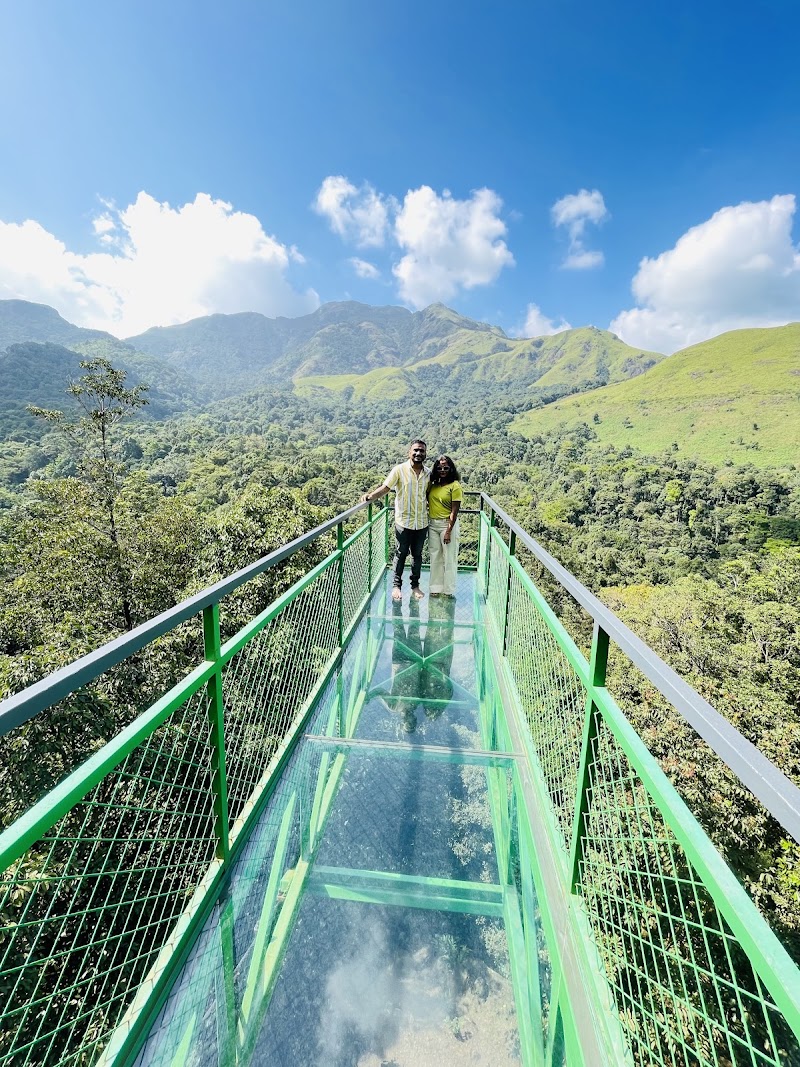 Glass Bridge 900 Kandi Wayanad - Glass Bridge 900 Kandi Wayanad Thollayiram estate road, Puthumala, po, Kalladi, Meppadi, Kerala 673577, India