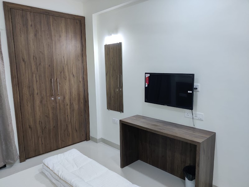 Sky Space Living Luxury Studio Apartments - Sky Space Living Luxury Studio Apartments, 6/F/F-1, S-3, Scheme No 78 - III, Sector F, Slice 3, Aranya Nagar, Scheme 78, Vijay Nagar, Indore, Madhya Pradesh 452010, India