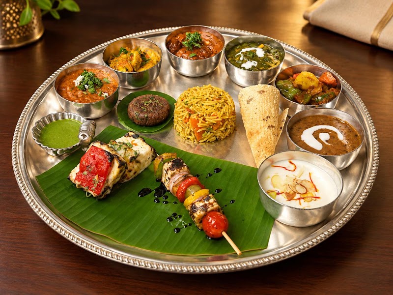 Swapna Mahal ( The Raj Palace ) - Swapna Mahal ( The Raj Palace ) The Raj Palace (A Unit of GKV HOTELS PVT. LTD.) Jorawer Singh Gate, Amer Rd, Chokdi Gangapol, Jaipur, Jaipur Nagar Nigam Area, Rajasthan 302001, India