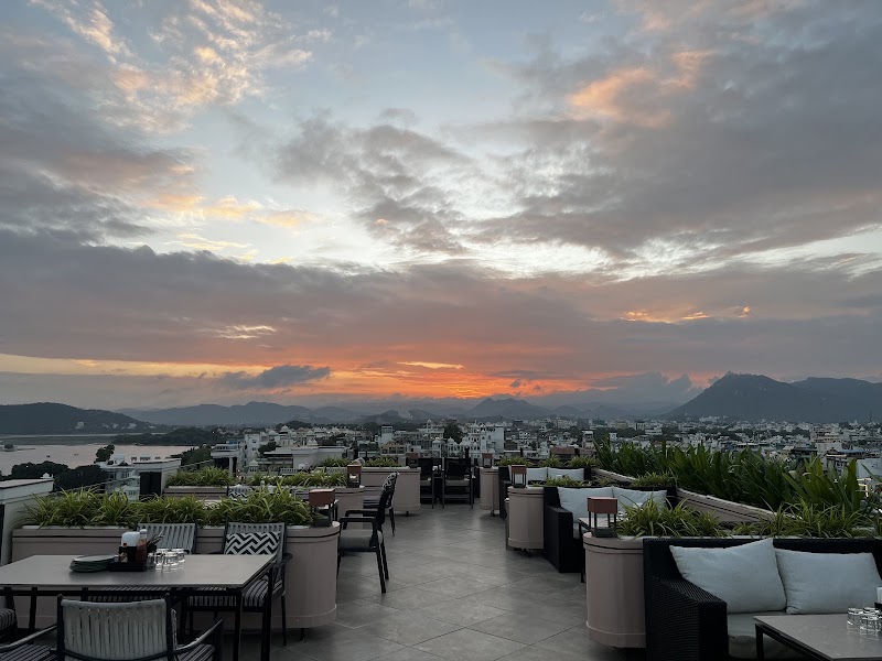 Abaar- Kitchen & Bar - Abaar- Kitchen & Bar 3rd Floor, Hotel The Red Pier, Lal Ghat Road, Old City, Silawatwari, Udaipur, Rajasthan 313004, India