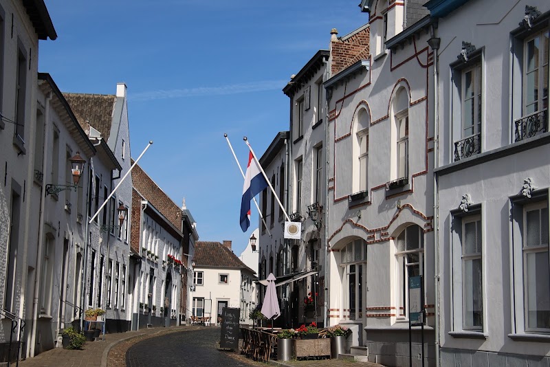 Brasserie De Zonnewijzer - Brasserie De Zonnewijzer Hoogstraat 18, 6017 AR Thorn, Netherlands
