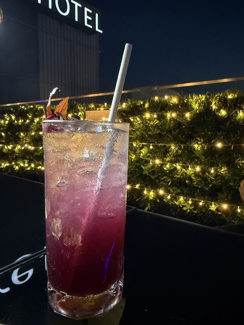 Vue Rooftop Bar - Vue Rooftop Bar 5, 1 Sukhumvit Rd, Khwaeng Khlong Tan, Khet Khlong Toei, Krung Thep Maha Nakhon 10110, Thailand