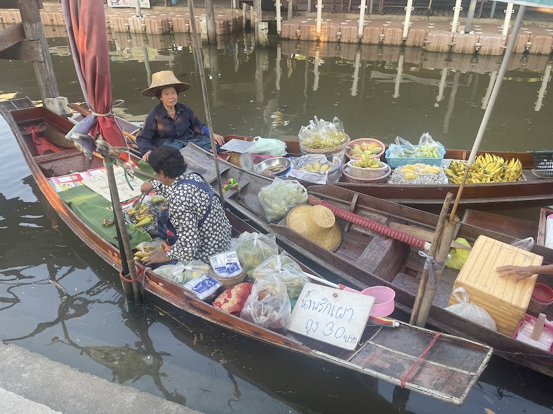 Tha Kha Floating Market - Tha Kha Floating Market Tha Kha, Amphawa District, Samut Songkhram 75110, Thailand