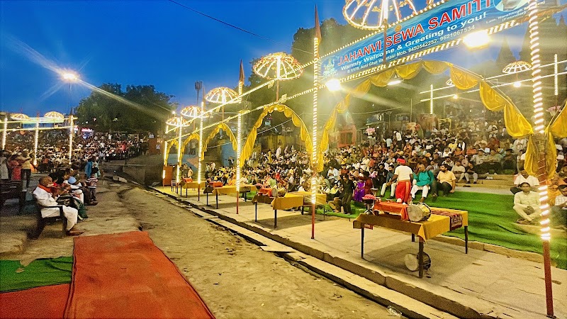 The Ghat Stays - The Ghat Stays Jagannath Mandir Rd, Near Assi Ghat, Campus, Dumraon Colony, Varanasi, Uttar Pradesh 221005, India
