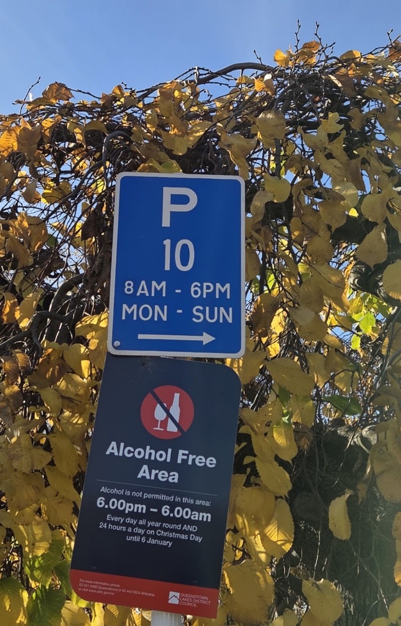 Lakefront Car Park - Lakefront Car Park, 100 Ardmore Street, Wānaka 9305, New Zealand