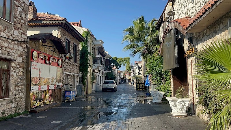 Barlar Sokağı - Barlar Sokağı Tepe, 35. Sk. No:18, 48700 Marmaris/Muğla, Türkiye