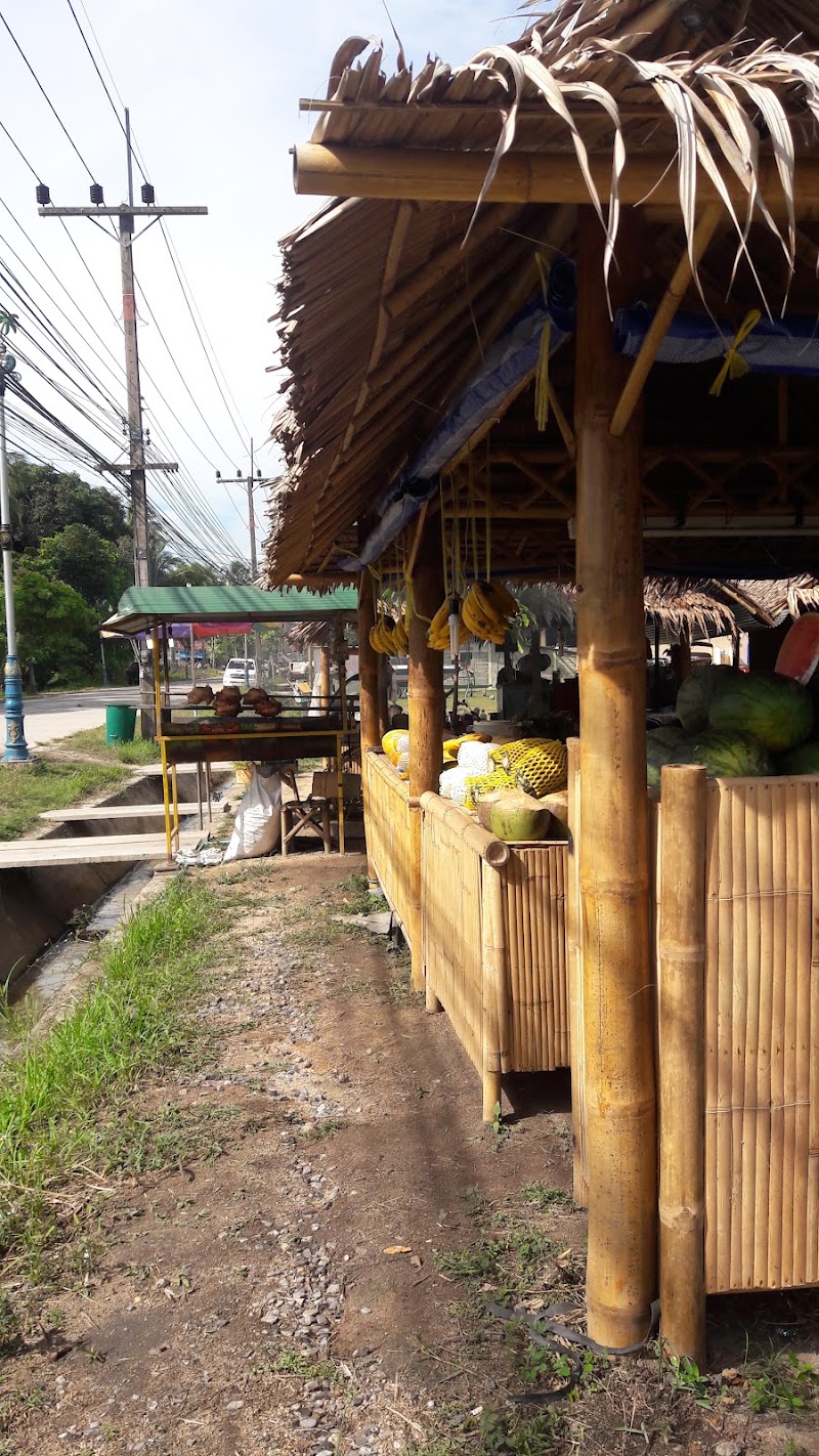 Isaan diaspora restaurant - Isaan diaspora restaurant P2G2+82W, Ko Pha-ngan, Ko Pha-ngan District, Surat Thani 84280, Thailand