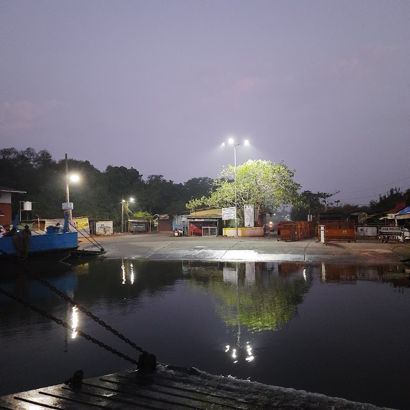 Chorao ferry point - Chorao ferry point, GV7C+78X, Madel, Goa 403102, India