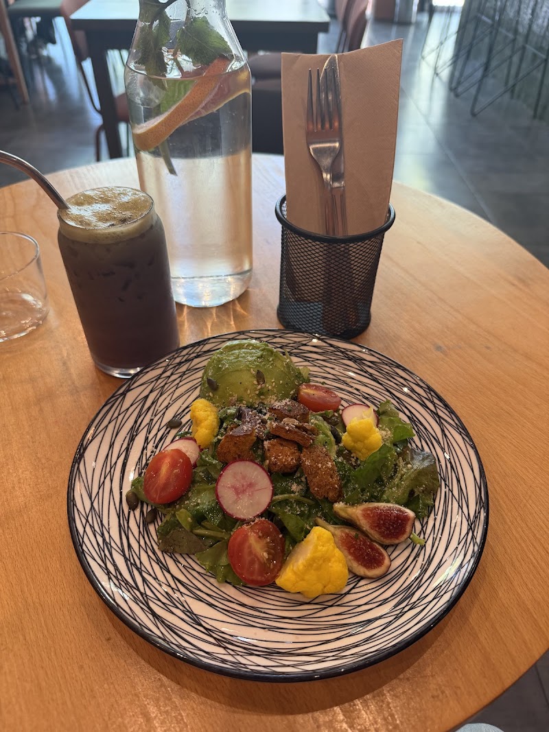 Morgentau. Restaurante Brunch Vegano Barcelona - Morgentau. Restaurante Brunch Vegano Barcelona Carrer de la Llacuna, 114, Sant Martí, 08018 Barcelona, Spain