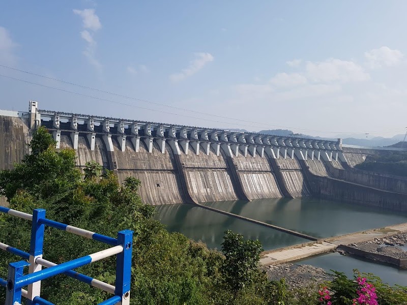 Sardar Sarovar Dam Reservoir