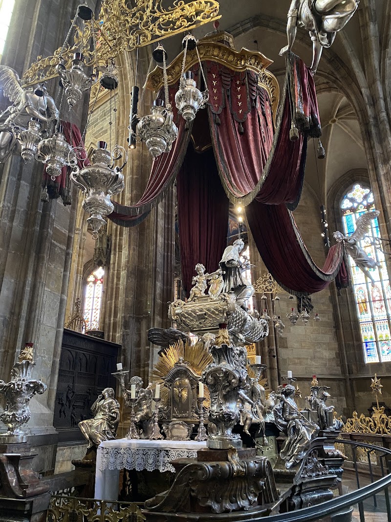 St. Vitus Cathedral - St. Vitus Cathedral III. nádvoří 48/2, 119 01 Praha 1-Hradčany, Czechia