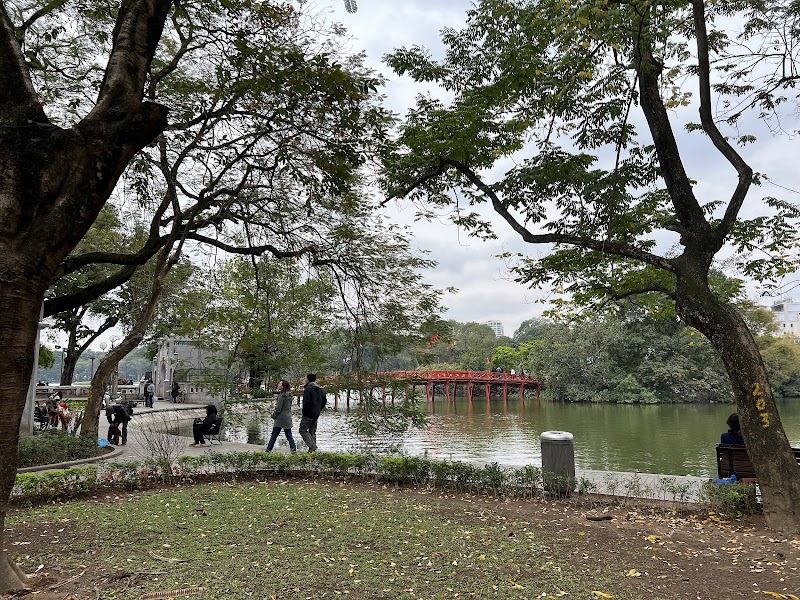Hoàn Kiếm Lake - Hoàn Kiếm Lake Hoàn Kiếm Lake, Hang Trong, Hoàn Kiếm, Hanoi, Vietnam