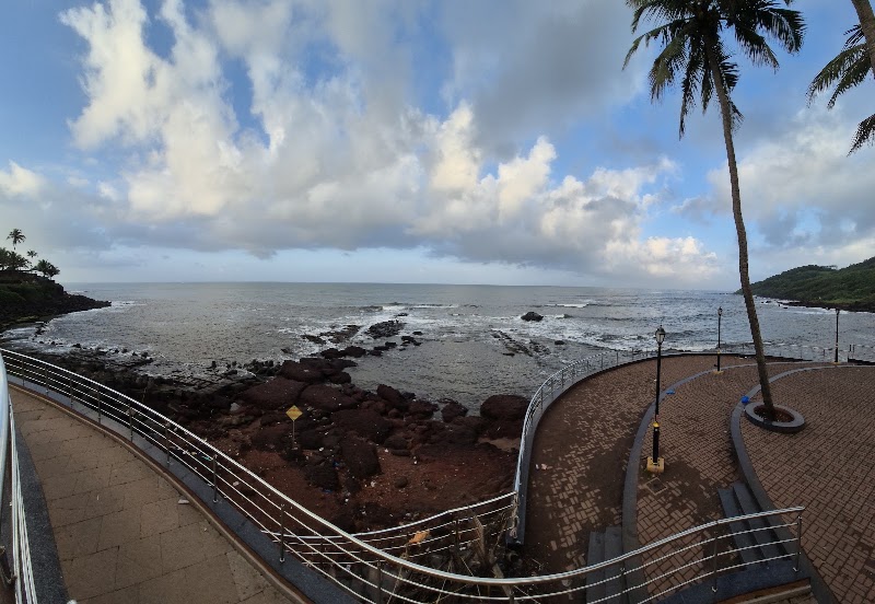 Anjuna beach - Anjuna beach, HPMP+QRQ, Dmello Vaddo, Anjuna, Goa 403509, India