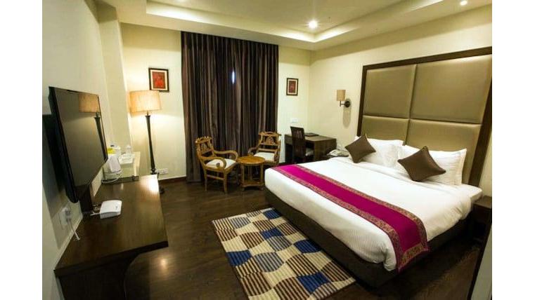 Townhouse 552Hotel Royal Court
