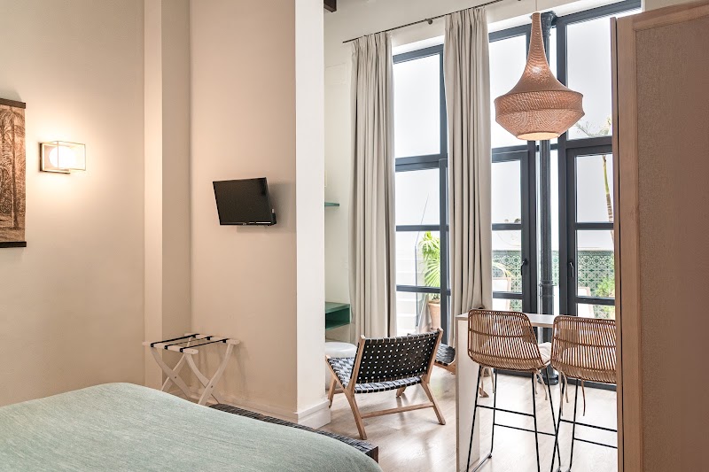 Honest Hotel Sevilla - Honest Hotel Sevilla C. San Pedro Mártir, 1, Casco Antiguo, 41001 Sevilla, Spain