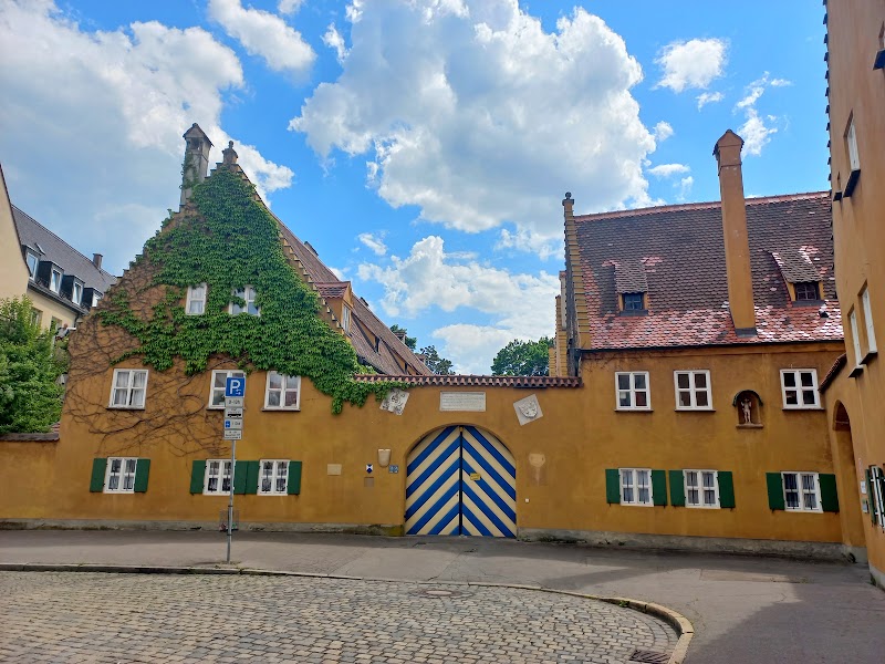 Fuggerei - Fuggerei, Jakoberstraße 26, 86152 Augsburg, Germany