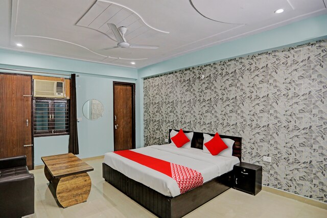 OYO Flagship Hotel Umen - OYO Flagship Hotel Umen 23 A, Gali No. 2, Hanuman Vihar, Sector 49, Noida, Uttar Pradesh 201304, India