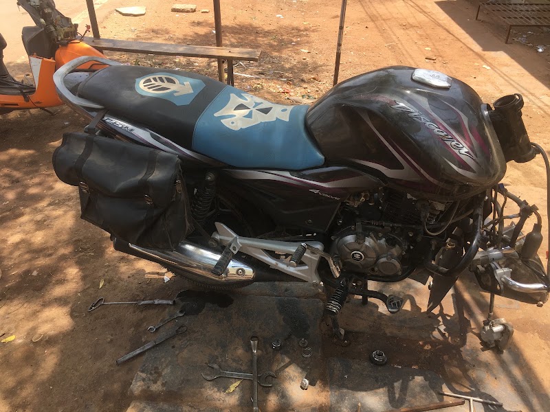 SHREE RAM BIKE POINT - SHREE RAM BIKE POINT Junwani Rd, near surya mall, Vinoba nagar, Kohka, Bhilai, Durg, Chhattisgarh 490020, India