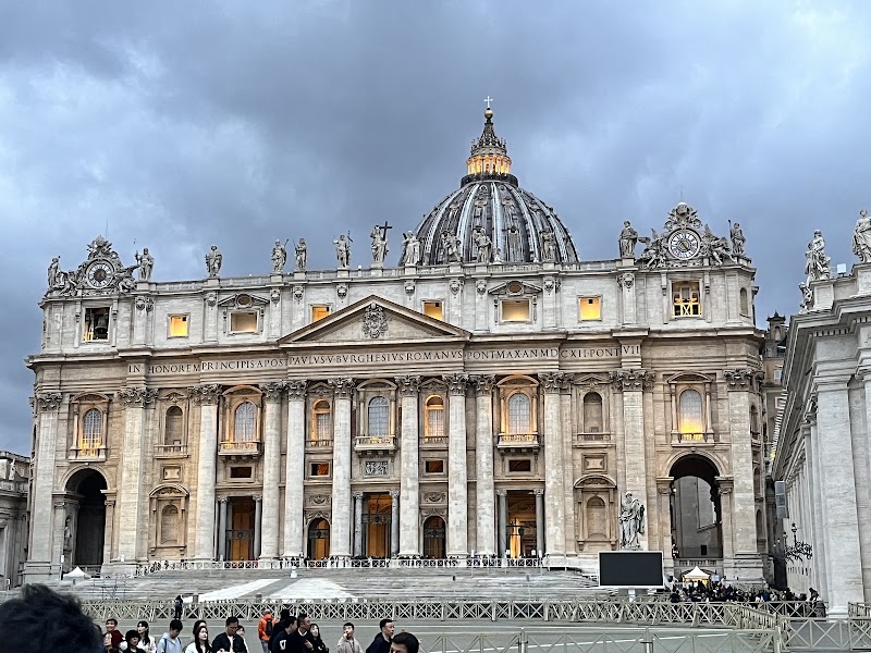 Saint Peter’s Basilica - Saint Peter’s Basilica Piazza San Pietro, 00120 Città del Vaticano, Vatican City
