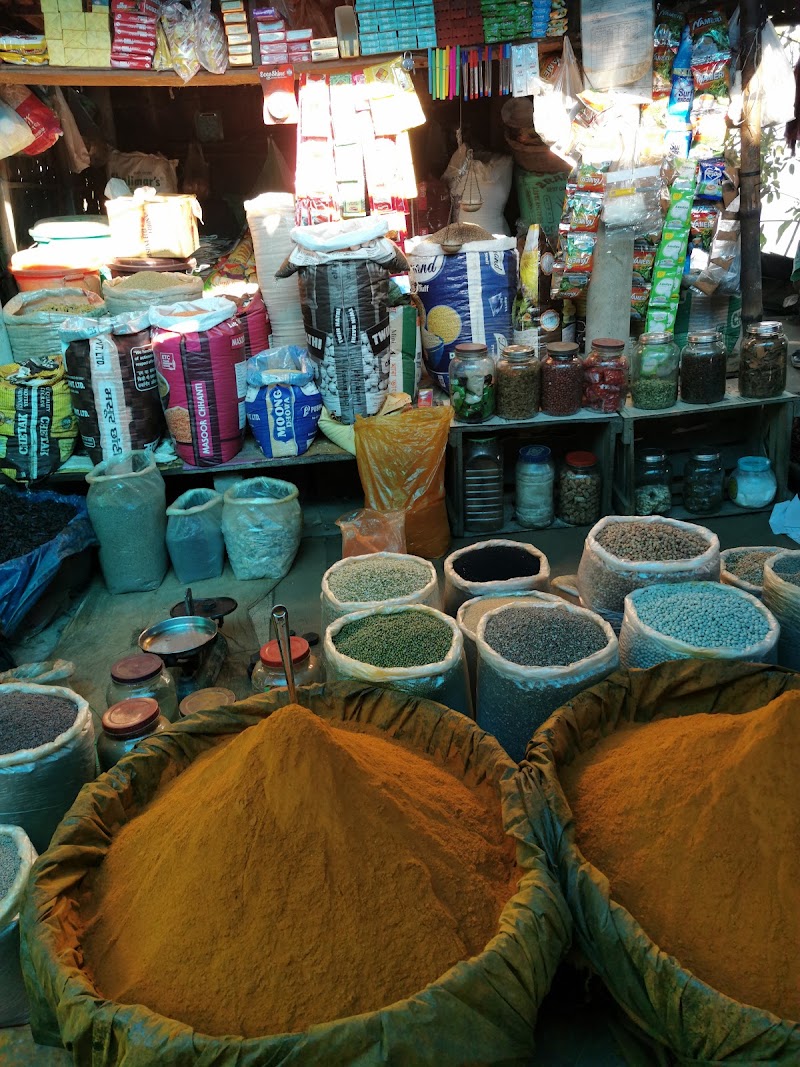Uzanbazar - Uzanbazar, 5QR4+C55, Fatick Chandra Rd, Latasil, Uzan Bazar, Guwahati, Assam 781001, India