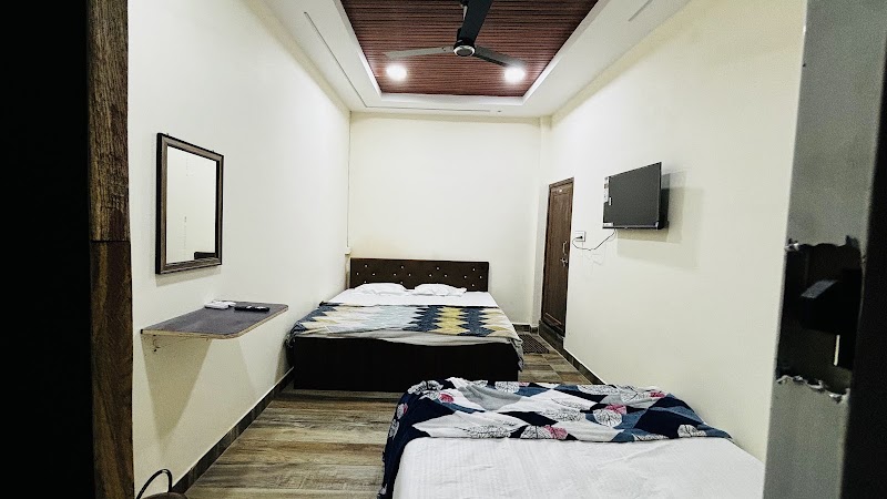 Hotel Shree Nidhi comfort stay - Hotel Shree Nidhi comfort stay, 4, infront of Porwal Dharamshala, Danigate, Ujjain, Madhya Pradesh 456006, India