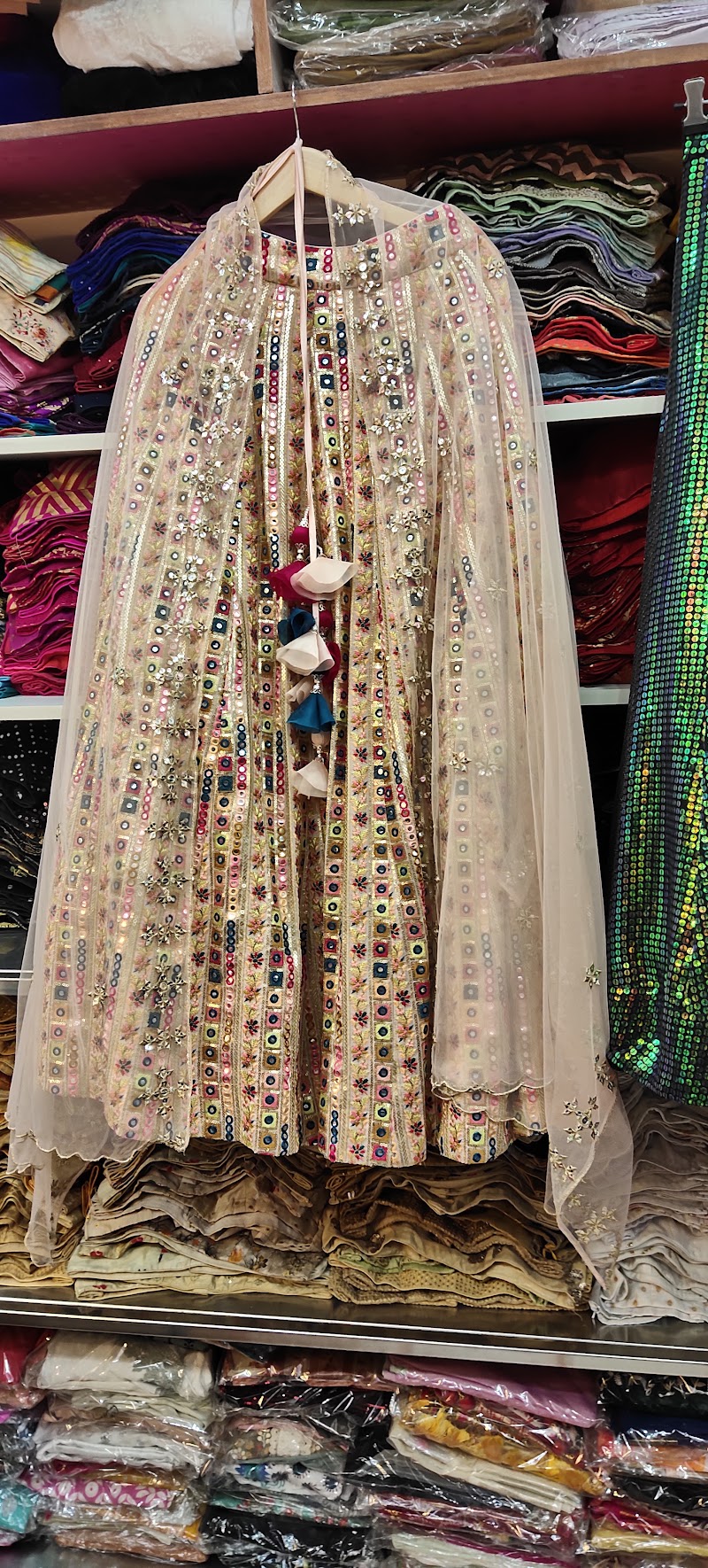 Anita Boutique - Anita Boutique GF-167, Vyapar Kendra Rd, Block C, Sushant Lok Phase I, Sector 43, Gurugram, Haryana 122009, India