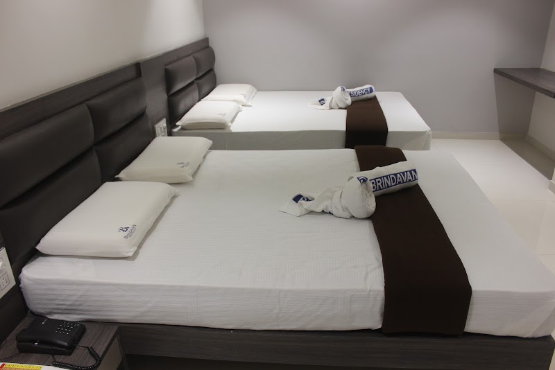 Brindavan Residency - Brindavan Residency, Station Rd, opp. hotel Priyadarshini, Hosapete, Karnataka 583201, India