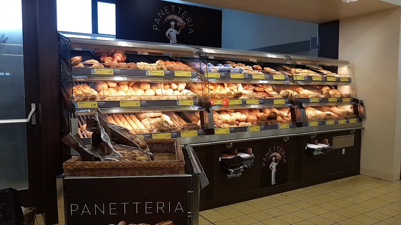 ALDI SUISSE - ALDI SUISSE, Umfahrungsstrasse 1, 6210 Sursee, Switzerland