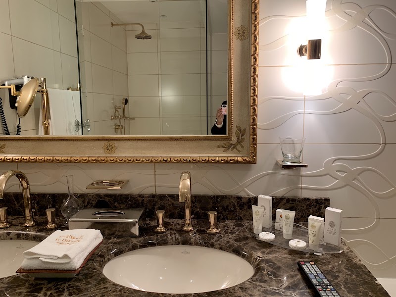 Hotel El Djazair - Hotel El Djazair, 24 Av. Souidani Boudjemaa, El Mouradia 16000, Algeria
