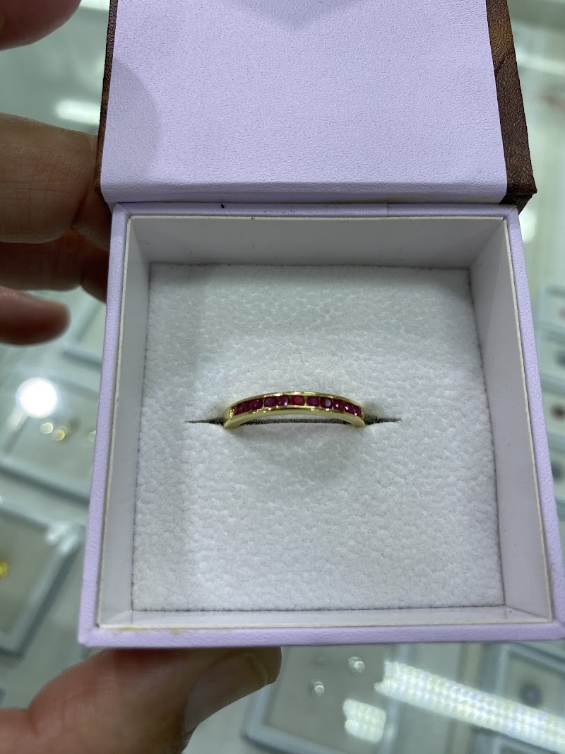GRAND GEM GALLERY - GRAND GEM GALLERY Lady Gordon's Dr, Kandy 20000, Sri Lanka