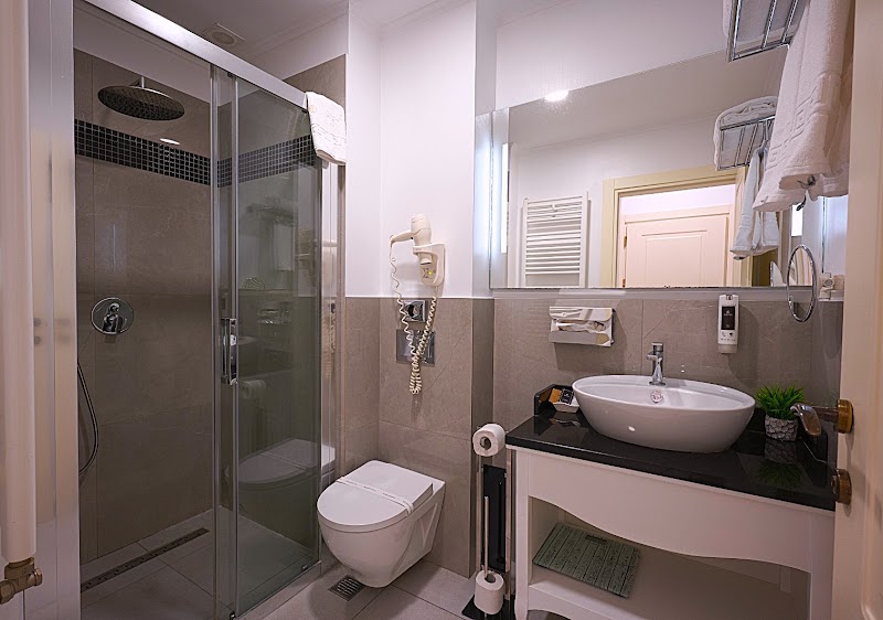 Old Town Boutique Hotel Bucharest - Hotel Centru Vechi București - Old Town Boutique Hotel Bucharest - Hotel Centru Vechi București Strada Șepcari 12-14, 033115 București, Romania