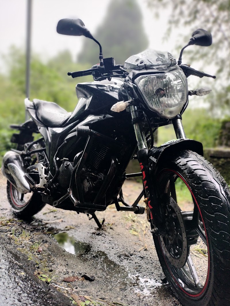 Ghising Bike, scooty And Taxi Rental - Ghising Bike, scooty And Taxi Rental Hill Cart Rd, near Reliance Mart And DRC Car Parking, Limbugaon, Darjeeling, West Bengal 734101, India